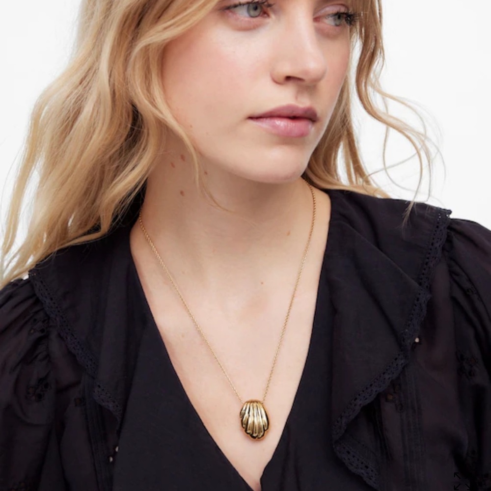 Madewell Gold Shell Pendant Necklace